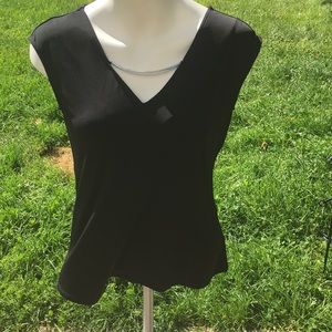 Black medium sleeveless blouse